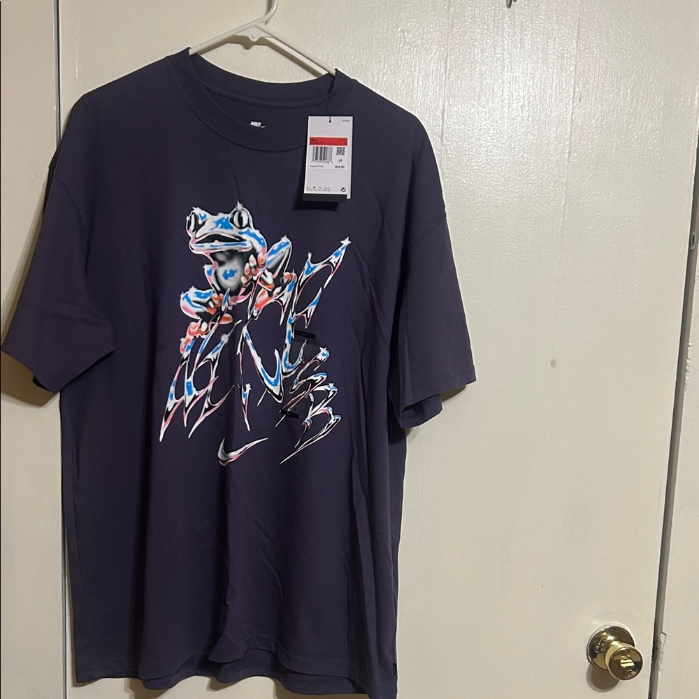 Nike Navy Graphic Short Sleeve Tee NWT
